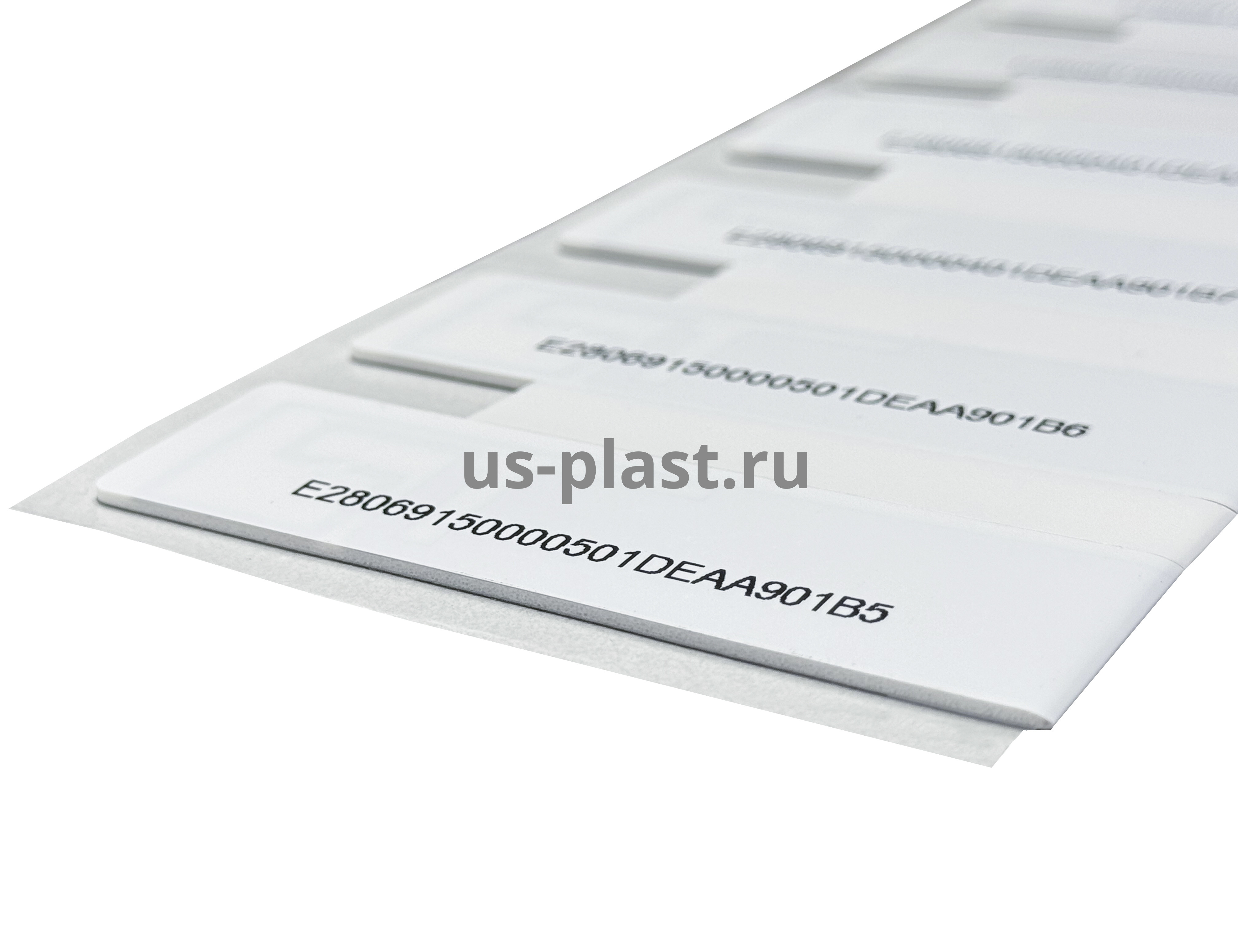 UHF RFID метка Windshield Anti-Metal-Tag (UCODE 9) с номером, на лобовое стекло автомобиля. Фото N5